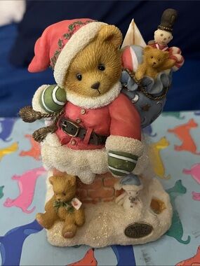 “vintage Kris Up in the rooftop” figurine Cherished Teddies”